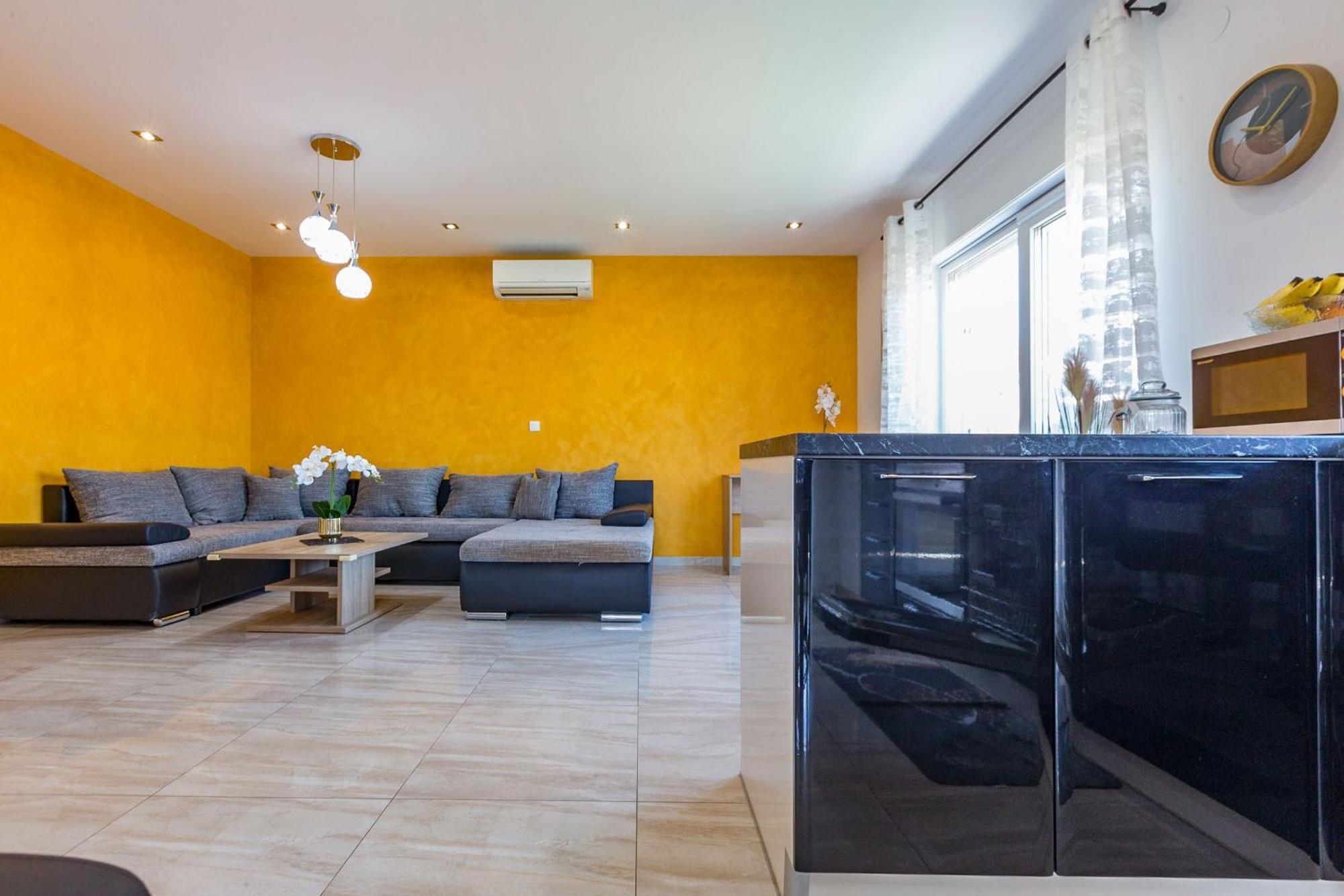 Km Exclusive Apartment