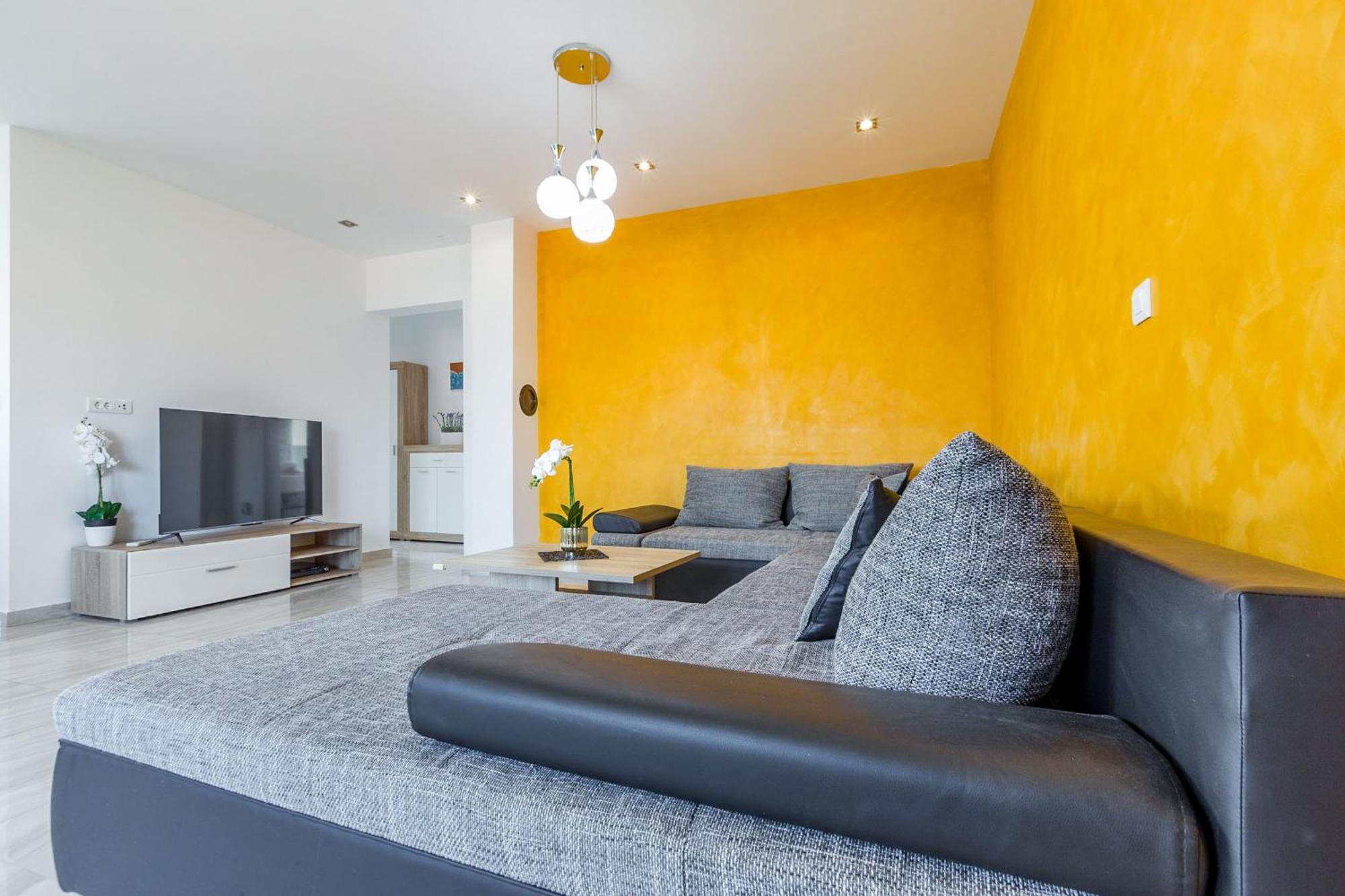 Km Exclusive Apartment
